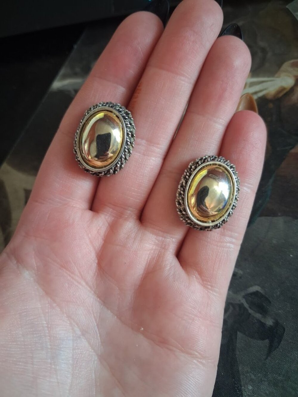Premier Designs stud earrings
